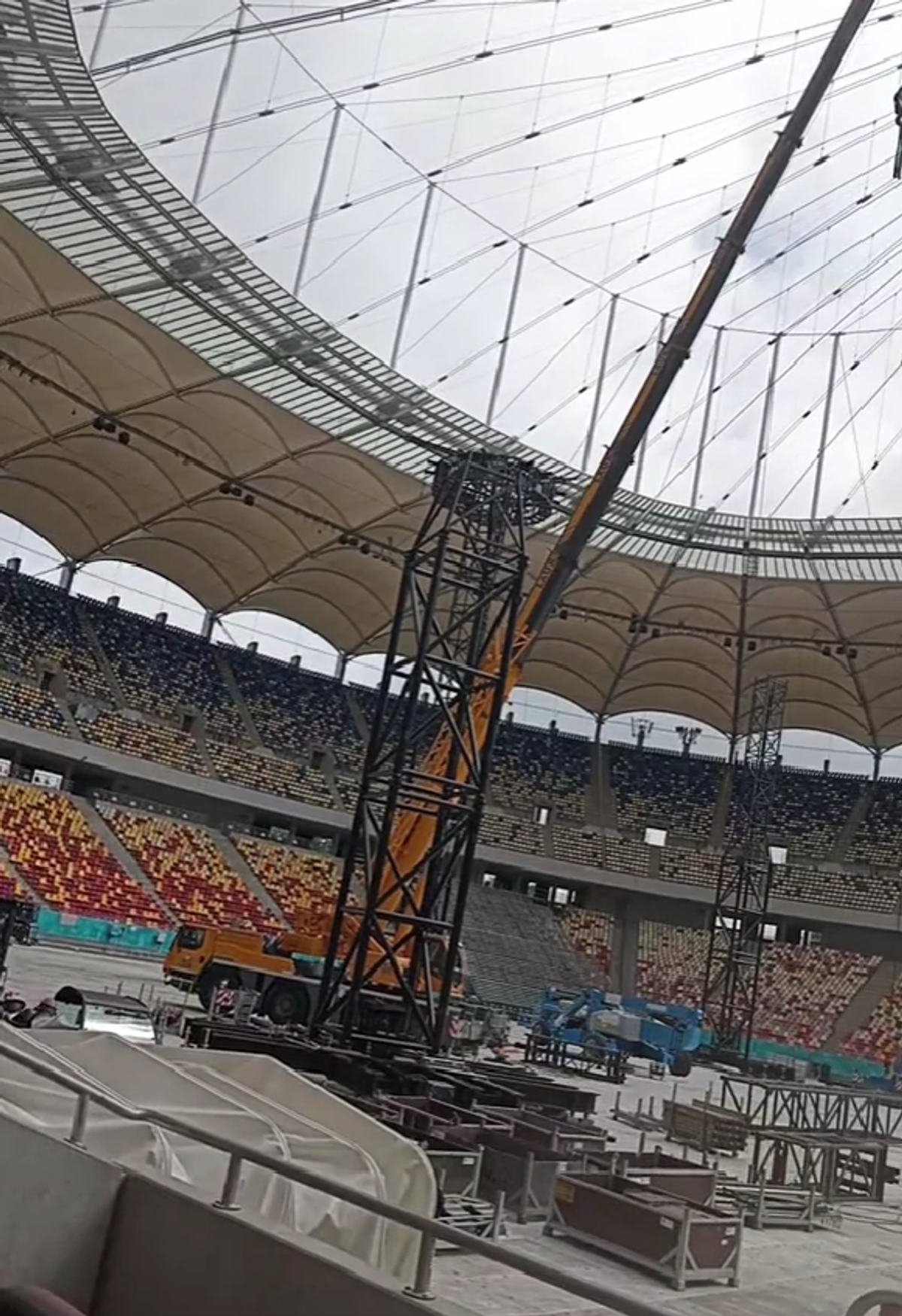 Cum arată Arena Națională înainte de concertul Metallica » Stadionul a devenit „zonă de festival”, iar fotbalul a fost mutat din Capitală