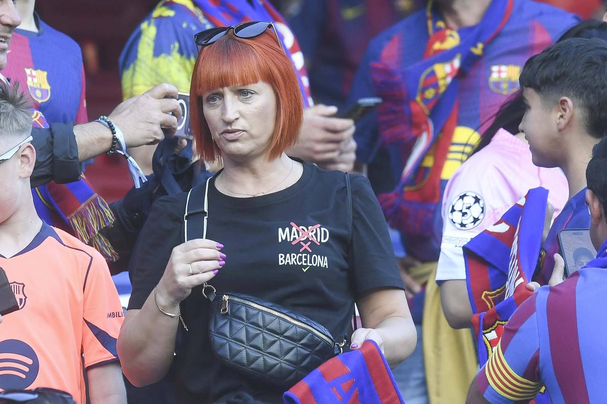 O româncă, invitată de onoare în loja VIP a lui Laporta la Barcelona - Real » A stat lângă șeful catalanilor