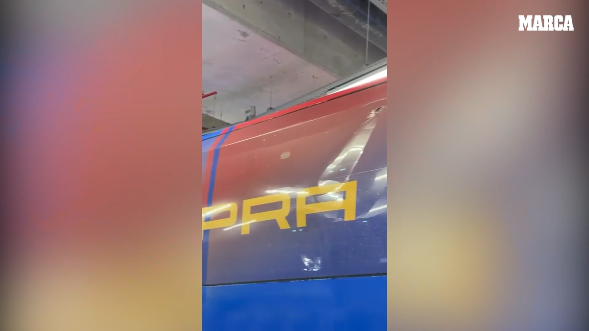 Scene incredibile: fanii Barcelonei au aruncat cu obiecte în autocarul... propriei echipe!