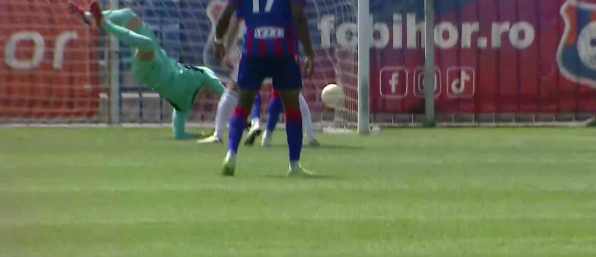 Gol magnific reușit de Adi Popa, Bihor - Steaua