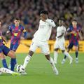 Aurelien Tchouameni, titular în Barcelona - Real Madrid, la trei zile după ce l-a băgat în spital pe Valverde // FOTO: Getty Images