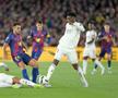 Aurelien Tchouameni, titular în Barcelona - Real Madrid, la trei zile după ce l-a băgat în spital pe Valverde // FOTO: Getty Images