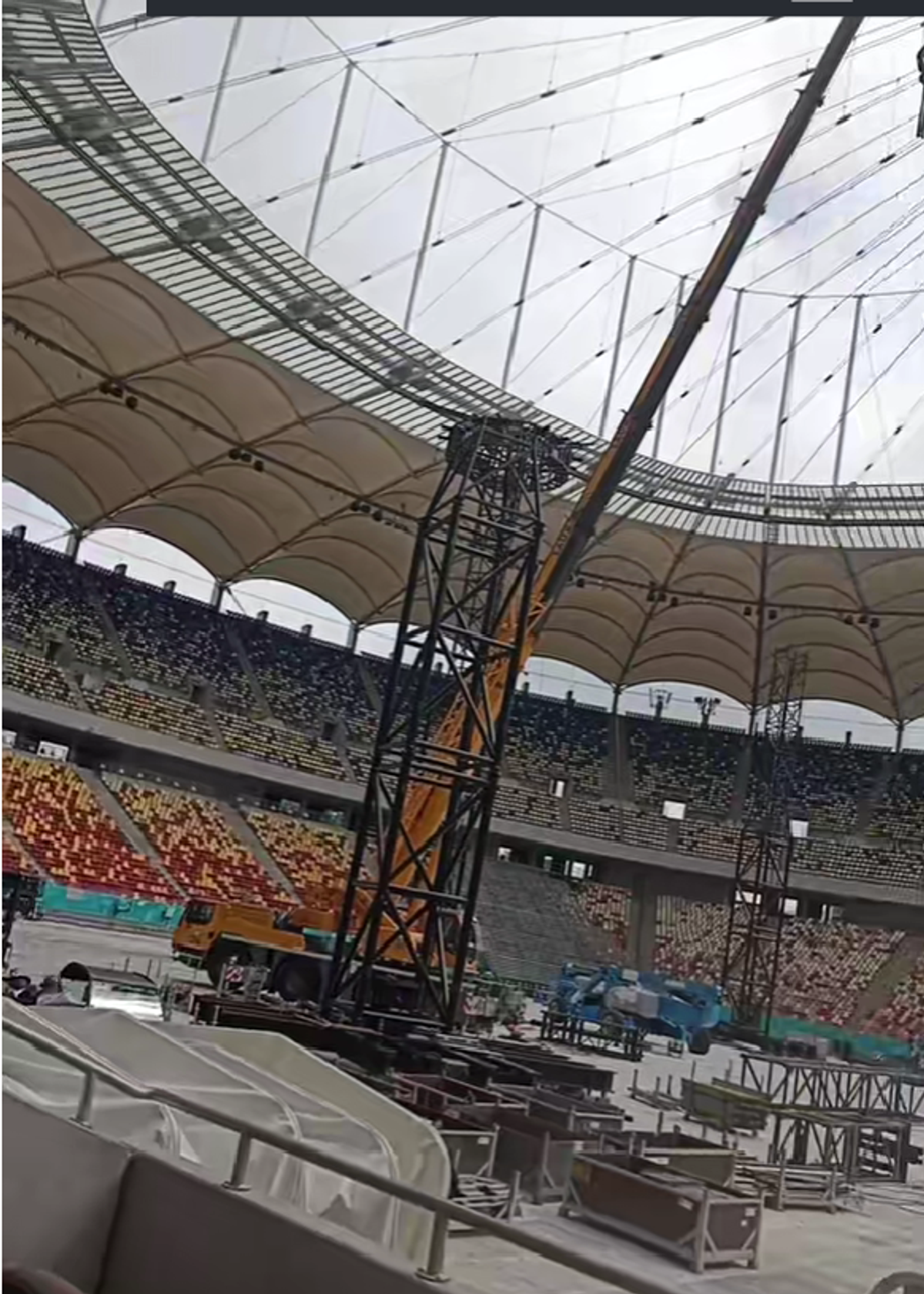 Cum arată Arena Națională înainte de concertul Metallica » Stadionul a devenit „zonă de festival”, iar fotbalul a fost mutat din Capitală