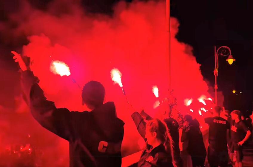 Suporterii lui Poli Timișoara au „aprins” orașul după promovarea în Liga 2