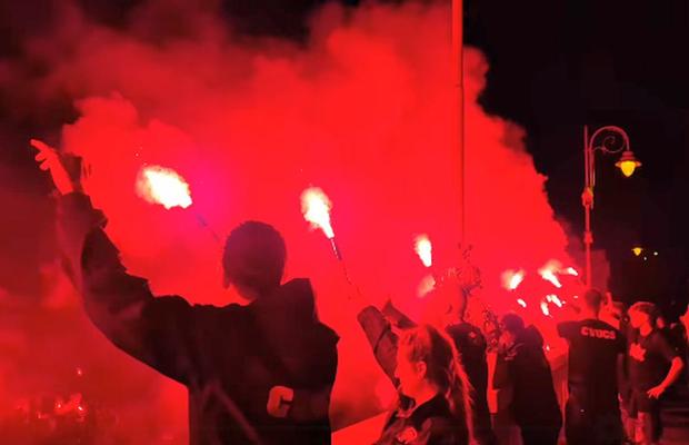 Sărbătoare alb-violet » Au „aprins” malurile Begăi după revenirea lui Poli Timișoara în Liga 2