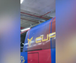 Fanii Barcelonei au aruncat cu obiecte în autocarul propriei echipe