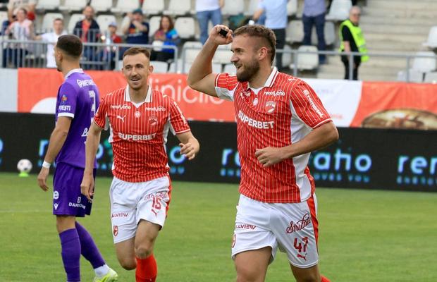 Pușcaș a început să tragă! Gol și „assist” în Dinamo - FC Argeș, „câinii” atacă locul 3. Clasamentul