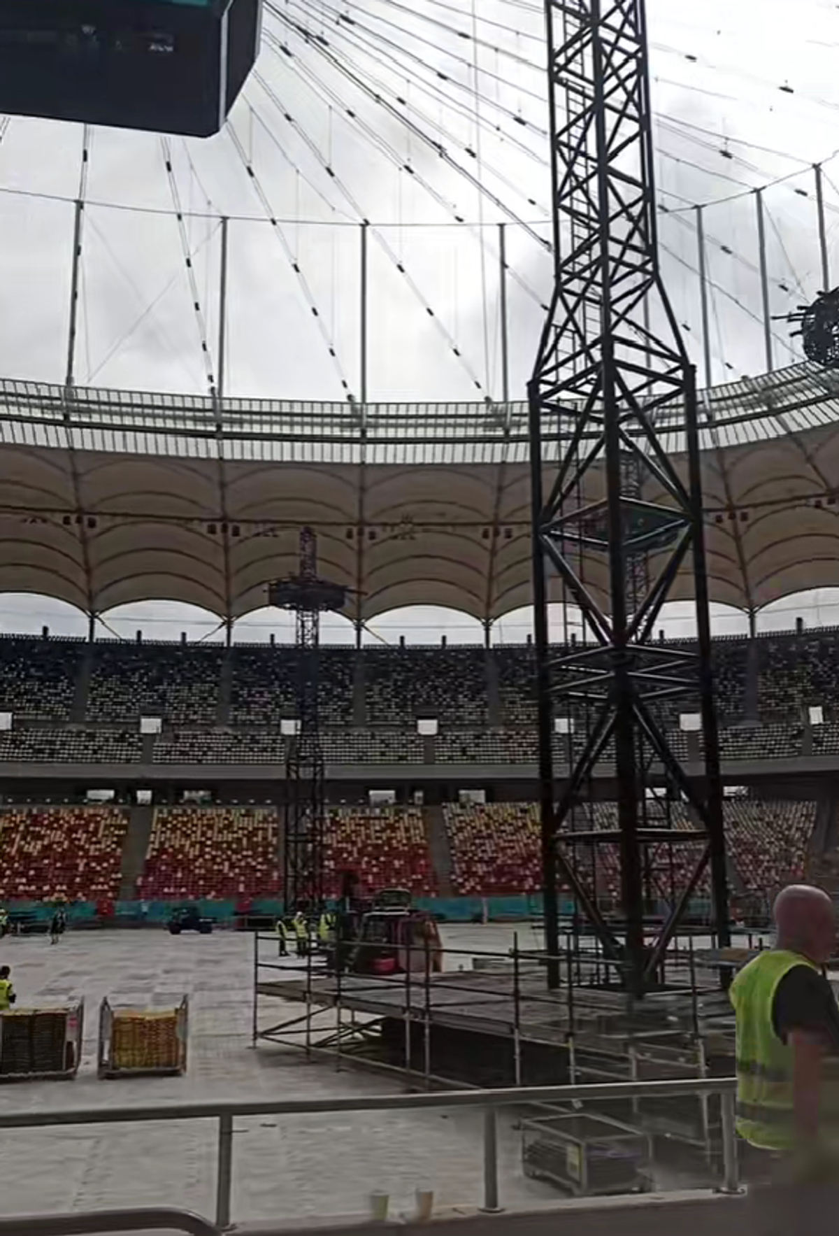 Cum arată Arena Națională înainte de concertul Metallica » Stadionul a devenit „zonă de festival”, iar fotbalul a fost mutat din Capitală