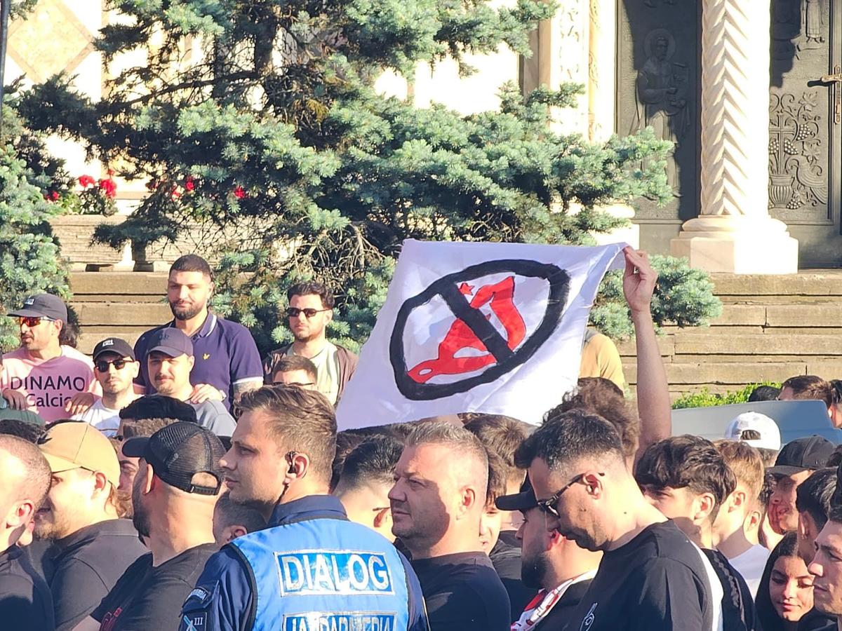 PCH și Sud au rămas la porți cu FC Argeș » „Cadou” otrăvit pentru Nicolescu în ziua în care a împlinit 50 de ani + gestul din arenă aplaudat de ultrașii din stradă