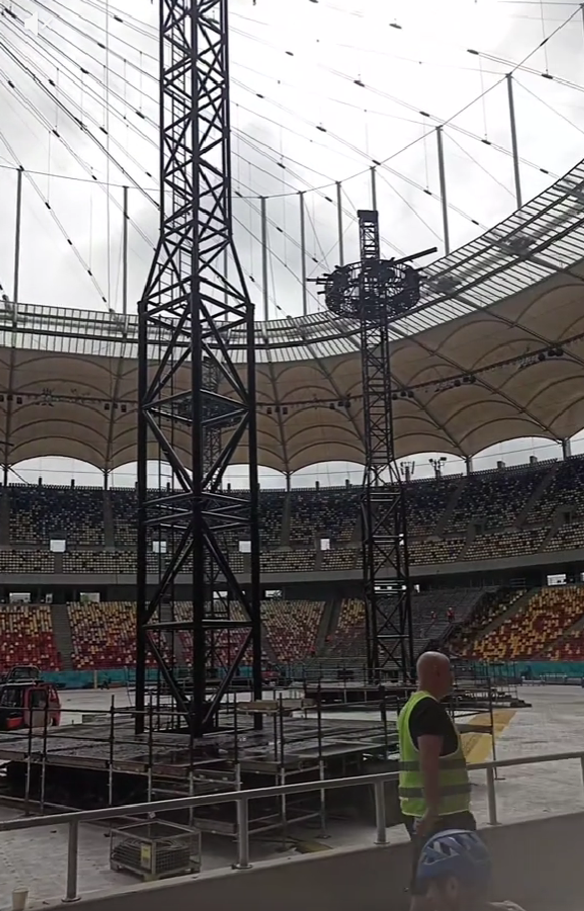 Cum arată Arena Națională înainte de concertul Metallica » Stadionul a devenit „zonă de festival”, iar fotbalul a fost mutat din Capitală