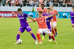 Pauză în Dinamo - FC Argeș: piteștenii, chinuiți de „câini” în prima repriză