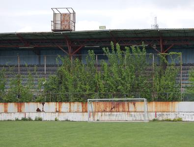 Cum arată astăzi „Arena Columbia”, stadionul-fantomă din România, înghițit ...