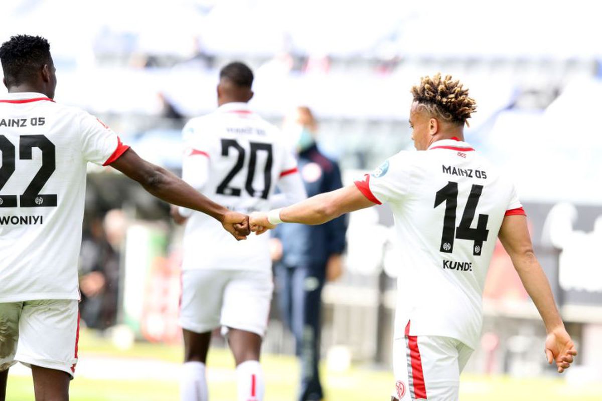 Caz incredibil în Bundesliga: a renunțat la abonament deoarece favoriții „au prea mulți fotbaliști de culoare” » Replica oficială a clubului