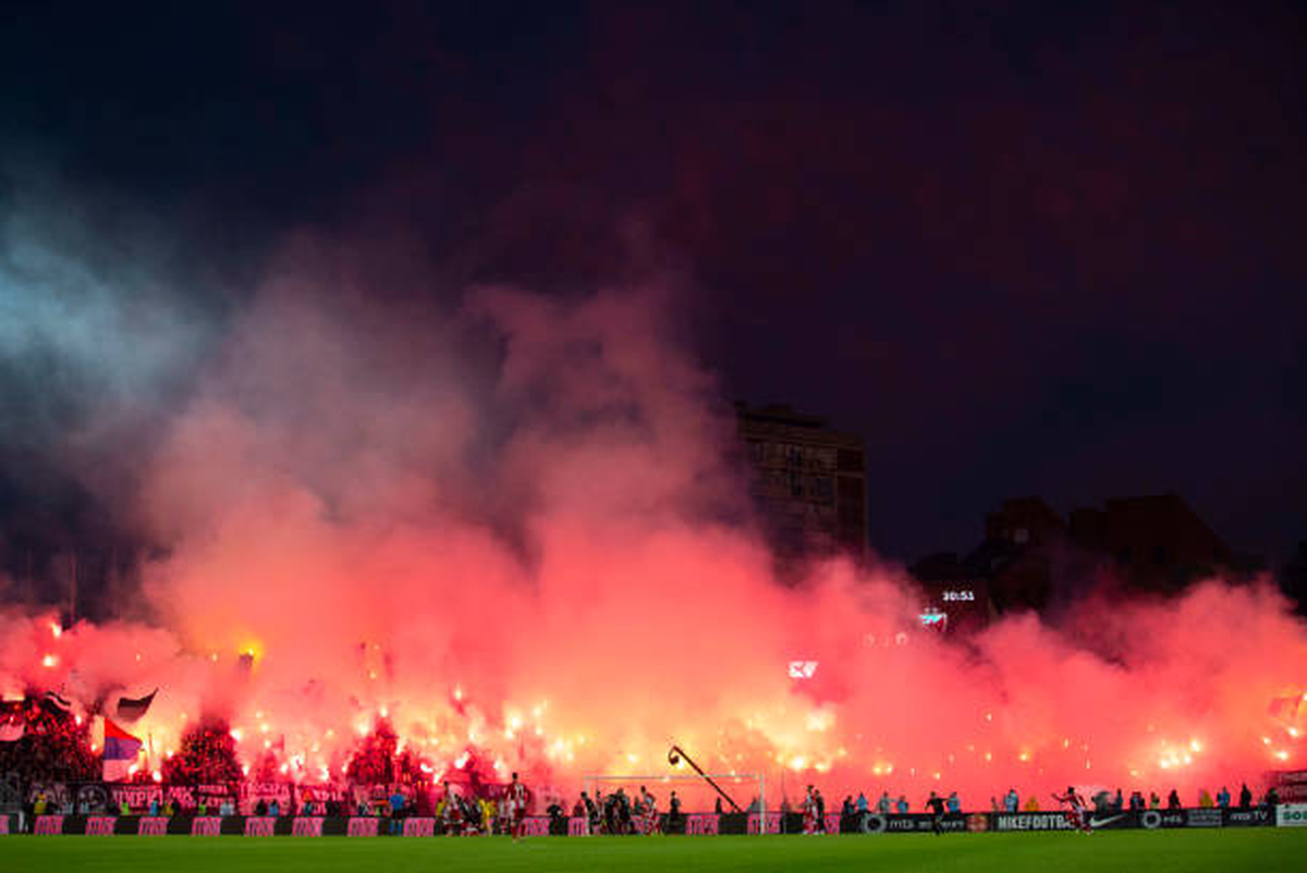 VIDEO+FOTO WOW! Imagini uluitoare din Serbia » Atmosferă incendiară cu 25.000 de fani în tribune la derby-ul Partizan - Steaua Roșie
