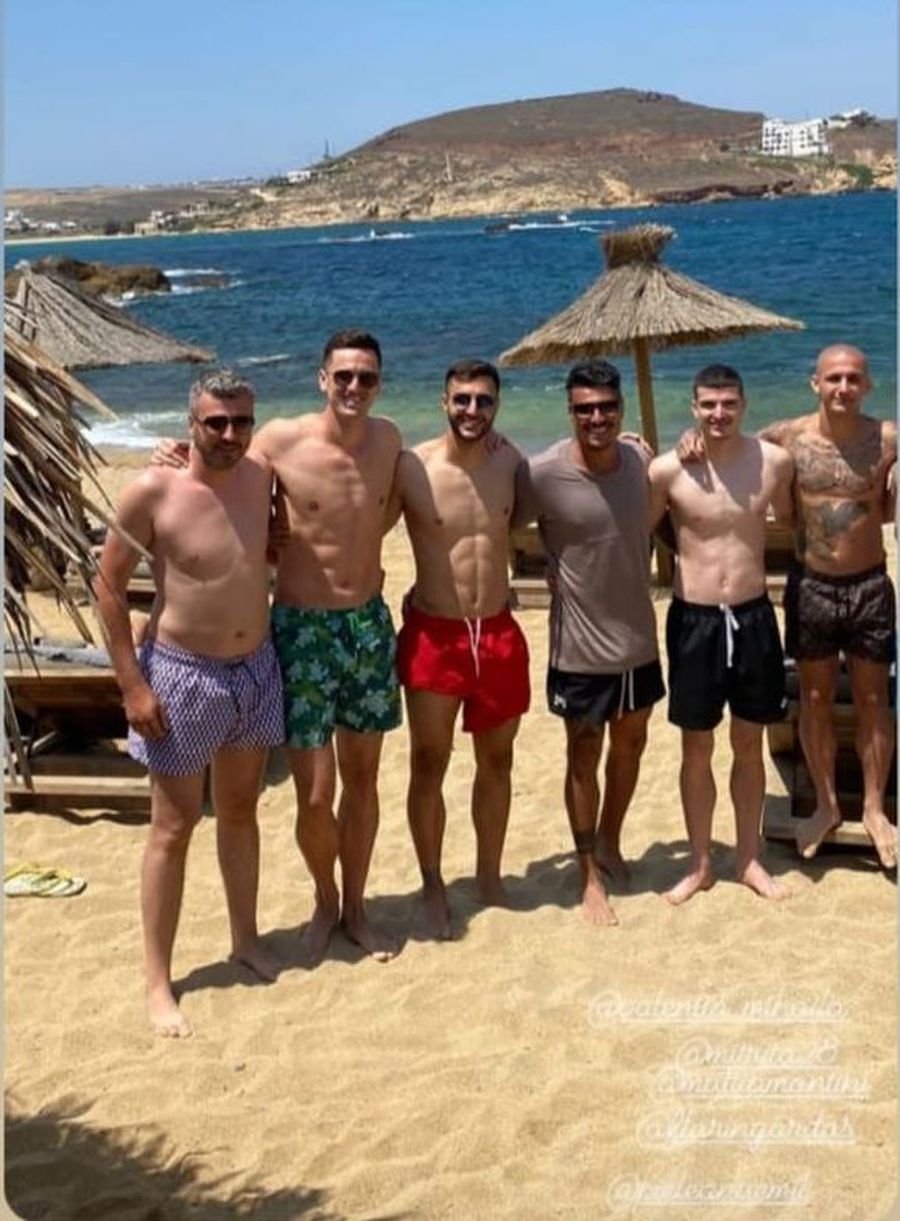 Rotaru tratează cu Alex Mitriță în Mykonos. Patronul i-a devenit recent naş fotbalistului