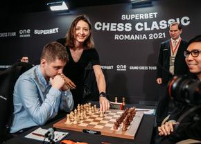 Se încinge lupta la vârful clasamentului Superbet Chess Classic Romania 2021: trei jucători conduc la egalitate, la jumătatea turneului