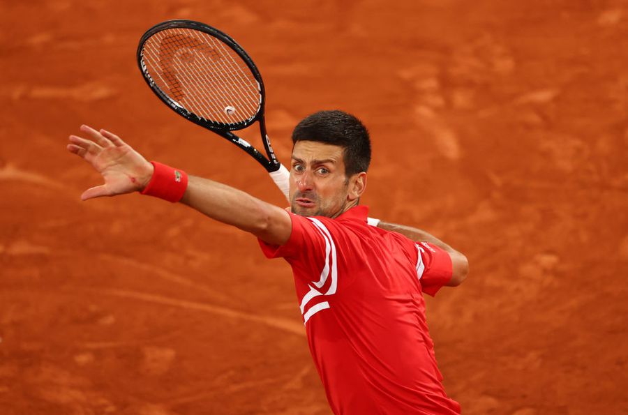 Djokovic, extrem de nervos în meciul cu Berrettini SuperNovak – Supernova Neagră