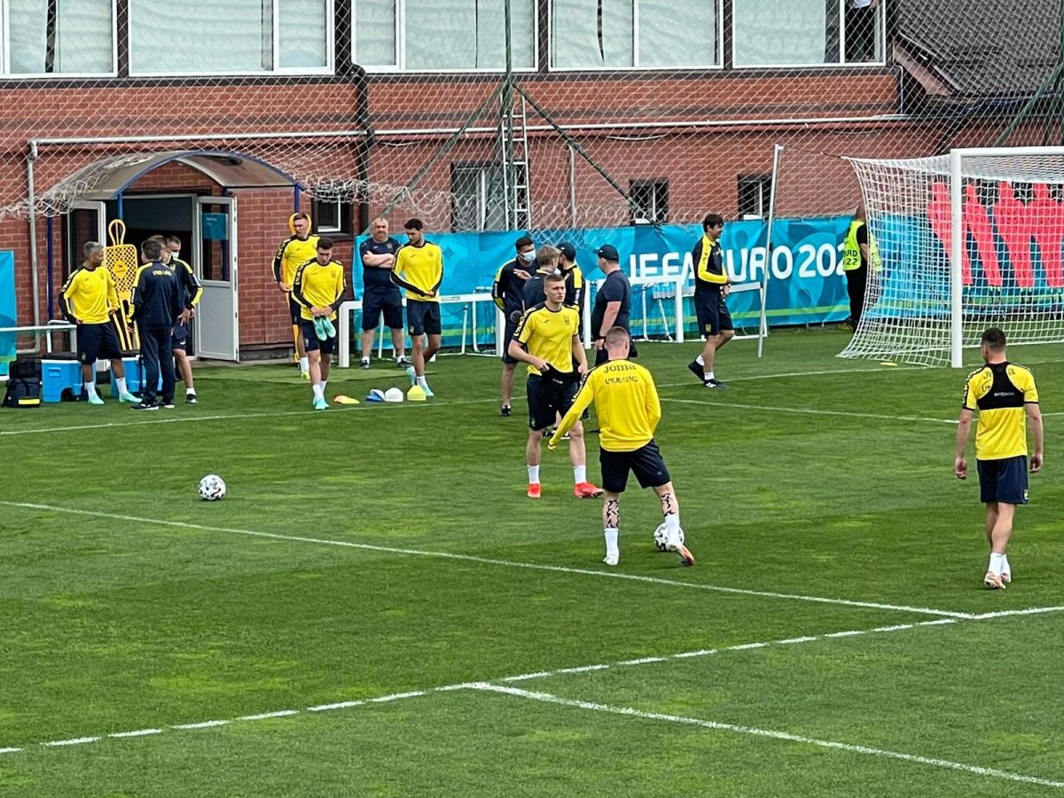 „Naționala” Ucrainei, un nou antrenament pe stadionul din Voluntari » Ce a făcut marele Shevchenko