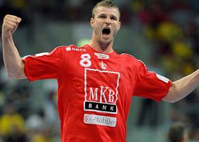 Sectorul oaspeţilor din noua sală de sport din Szeged va purta numele lui Marian Cozma