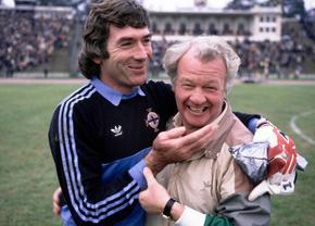 A murit marele selecționer nord-irlandez care l-a învins pe Mircea Lucescu la București, în 1985!