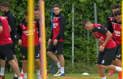 Situație neverosimilă pentru omul care devine #1 în poarta lui Dinamo: doarme la Săftica, fiindcă n-are bani de chirie în oraș!