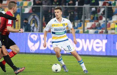 Sassuolo, echipa lui Vlad Chiricheș, vrea încă un fotbalist român