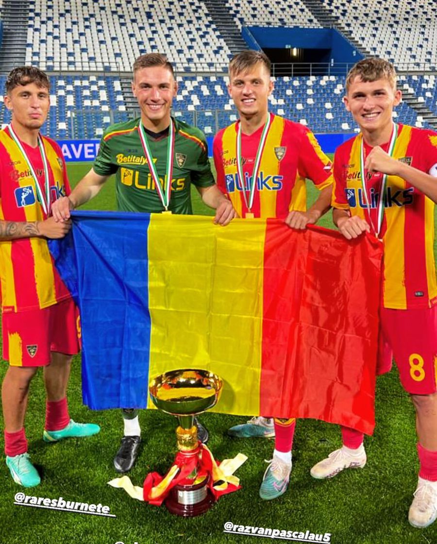 De la stânga la dreapta: atacantul Rareș Burnete, portarul Alexandru Borbei, fundașul Răzvan Pășcălău și mijlocașul Cătălin Vulturar Românii de la Lecce, campioni la Primavera! Au învins în ultimul minut al prelungirilor