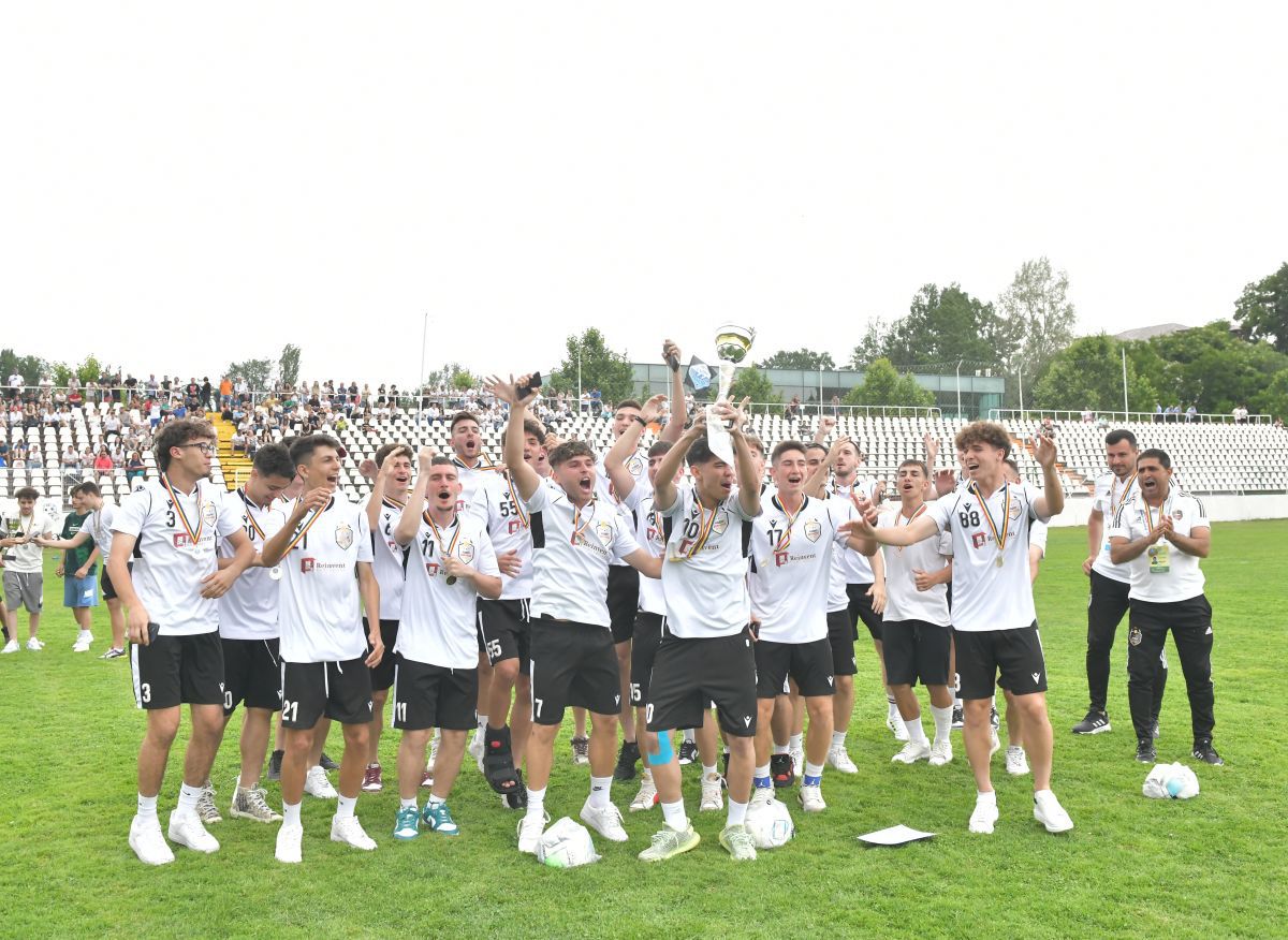 Apariție neașteptată a lui Ioan Niculae » La ce meci a fost surprins astăzi fostul finanțator al Astrei, eliberat din închisoare în urmă cu un an