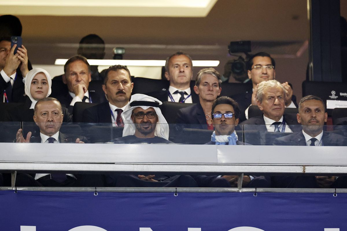 Burleanu, în „loja greilor” la finala Ligii Campionilor » Erdogan și șeful lui City în față, Ceferin și Infantino în dreapta