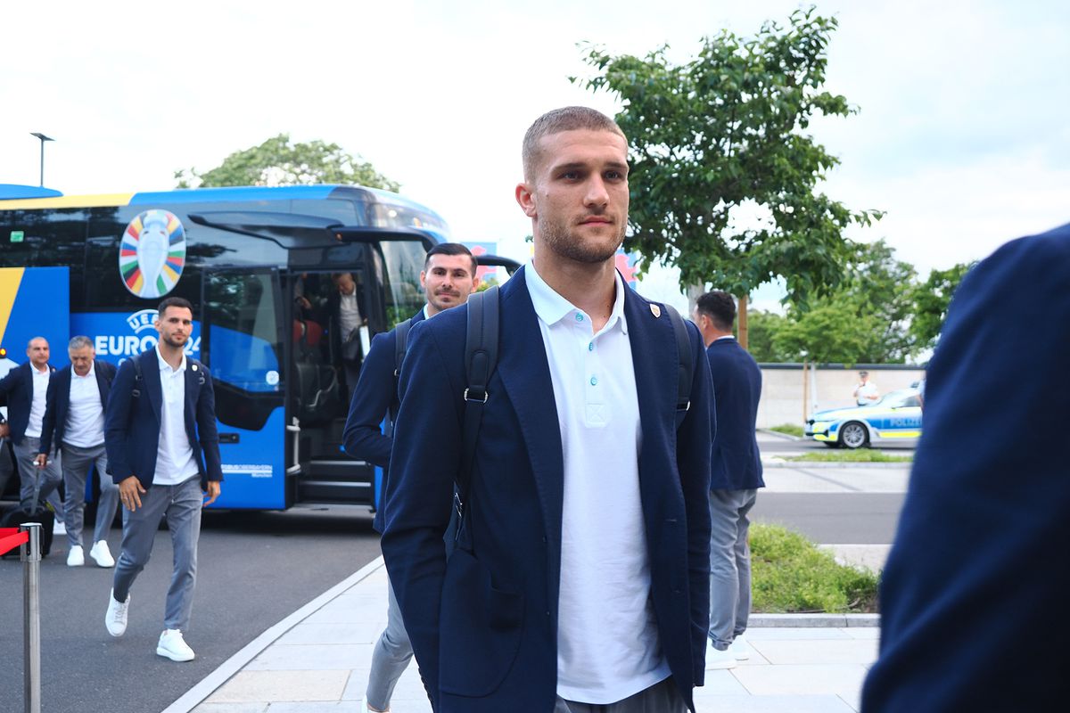 Nemții i-au dat KO lui Iordănescu din prima zi! Decizia care l-a înfuriat pe selecționer înainte de Euro 2024