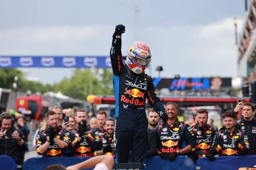 Max Verstappen sărbătorind victoria din MP al Canadei Foto: Imago