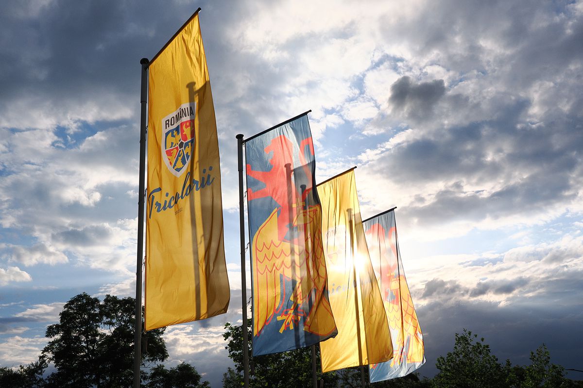 Și cu ei ce facem? » 5 „tricolori” săriți din schemă la hotelul naționalei: „Când visăm împreună...”