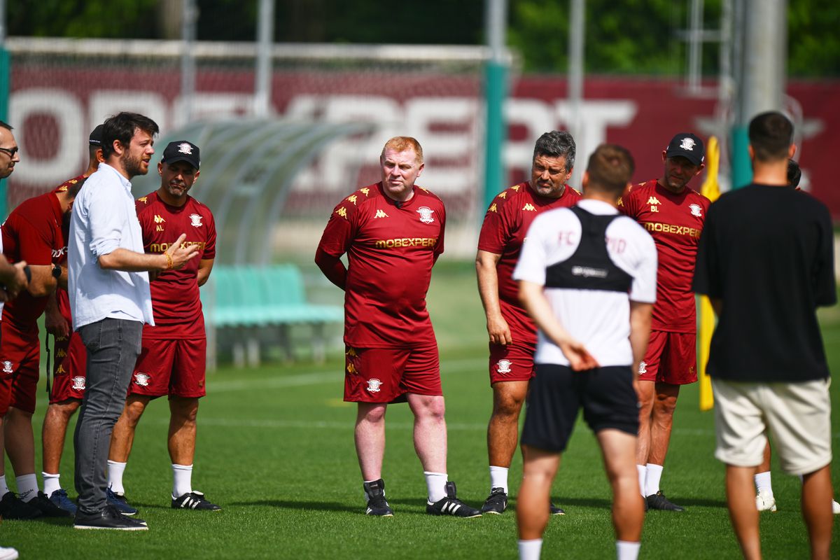 Rapid este foarte aproape de al doilea transfer al verii » Fundașul central așteptat de Lennon