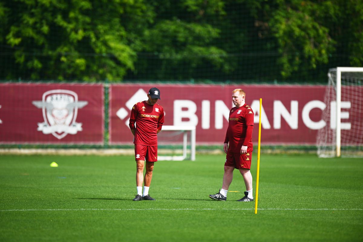 Rapid este foarte aproape de al doilea transfer al verii » Fundașul central așteptat de Lennon