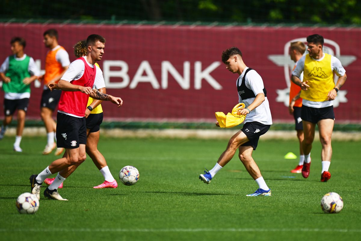 Rapid este foarte aproape de al doilea transfer al verii » Fundașul central așteptat de Lennon