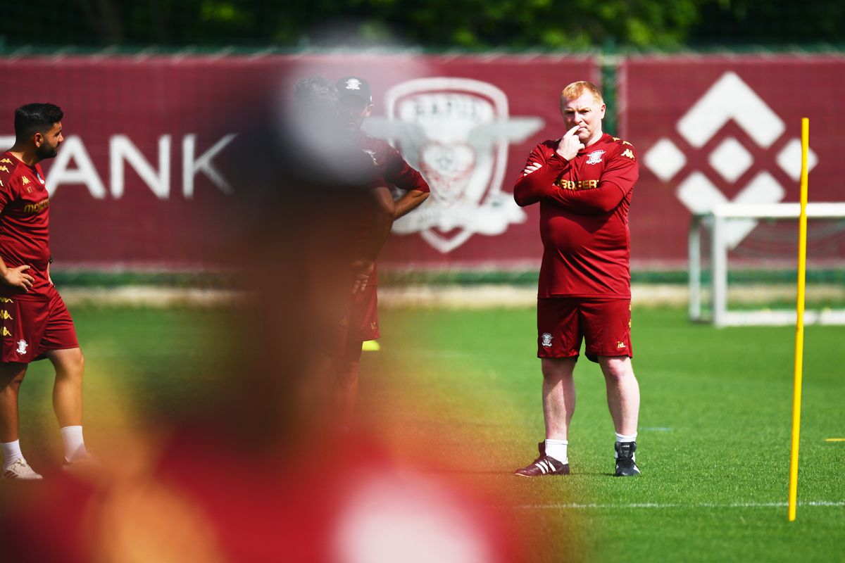 Rapid este foarte aproape de al doilea transfer al verii » Fundașul central așteptat de Lennon