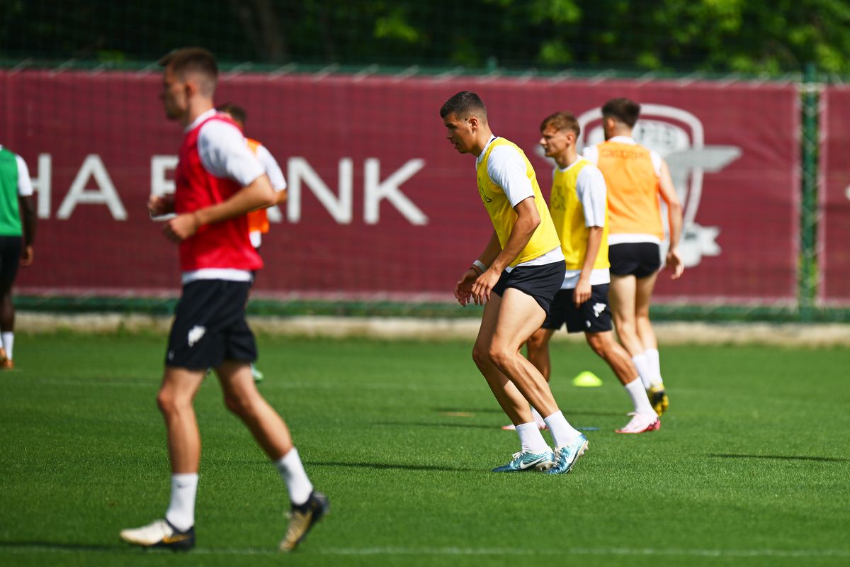 Rapid este foarte aproape de al doilea transfer al verii » Fundașul central așteptat de Lennon