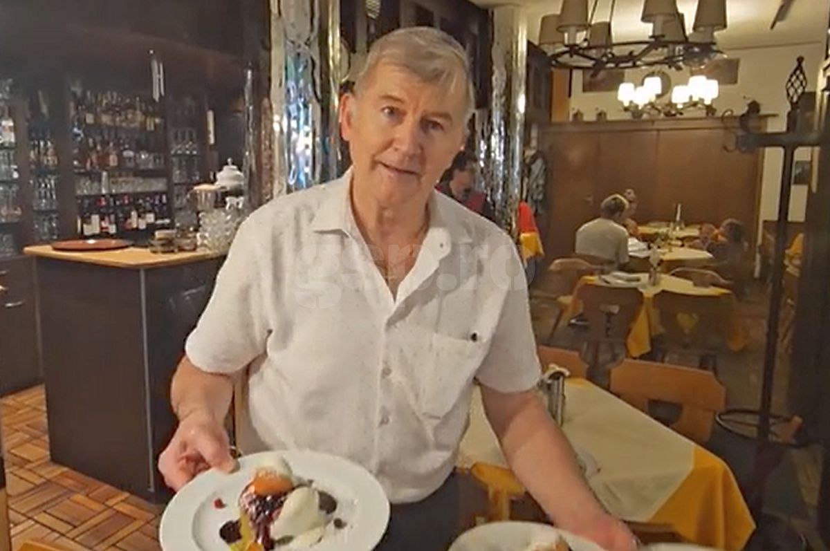 „Hai la românul ăla să mâncăm!” » Bunătăți în restaurantul din Munchen al unui stelist declarat: „Se consumă la pâine... vai de capul meu!” + Cât costă o porție de 5 mititei