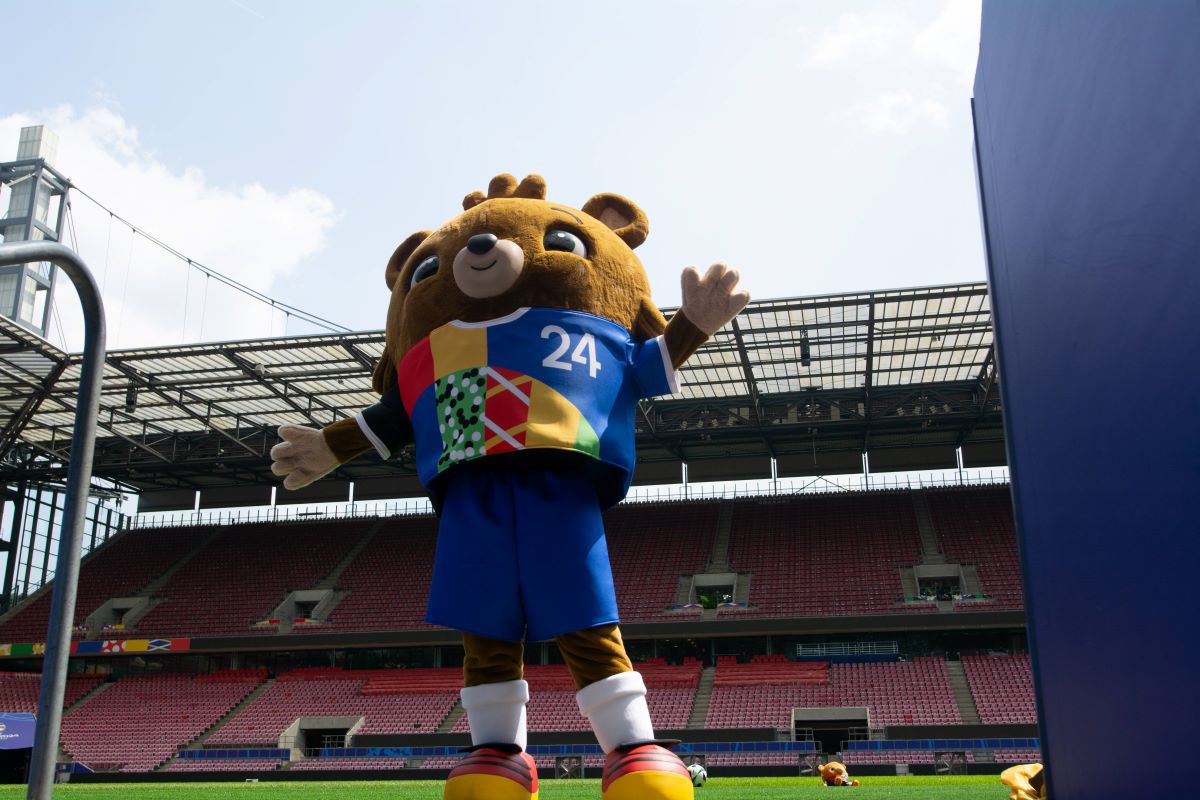 Mascota turneului final din Germania este ursulețul Albert