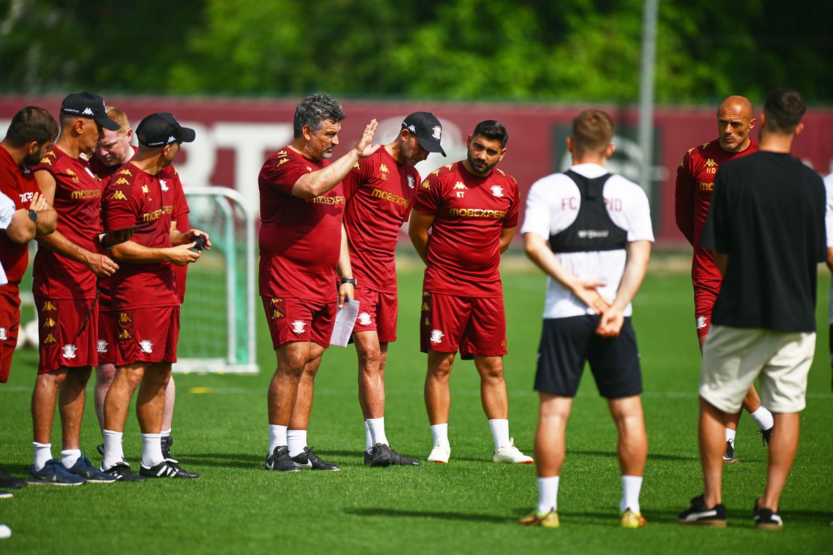 Rapid este foarte aproape de al doilea transfer al verii » Fundașul central așteptat de Lennon