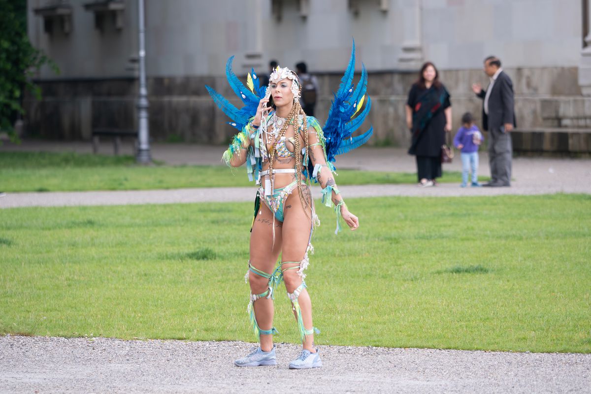 Și semafoarele sunt LGBT! Ce a văzut GSP la festivalul Pride din München » Dezmăț total, copii aduși la dansuri provocatoare, evenimente sadomaso pe străzi