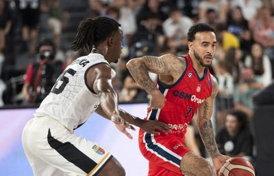 Luptă fantastică în BTarena! Campioana en-titre U-BT Cluj-Napoca rezistă în fața lui CSM Oradea și finala va avea nevoie de meci decisiv