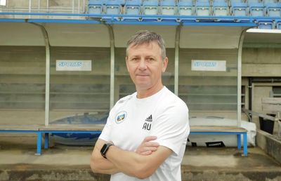 Antrenorul propus de Ilie Dumitrescu în Superliga a rămas fără echipă