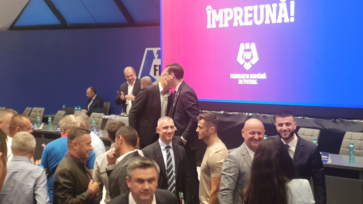 Răzvan Burleanu la Adunarea Generală a FRF din 10 iunie