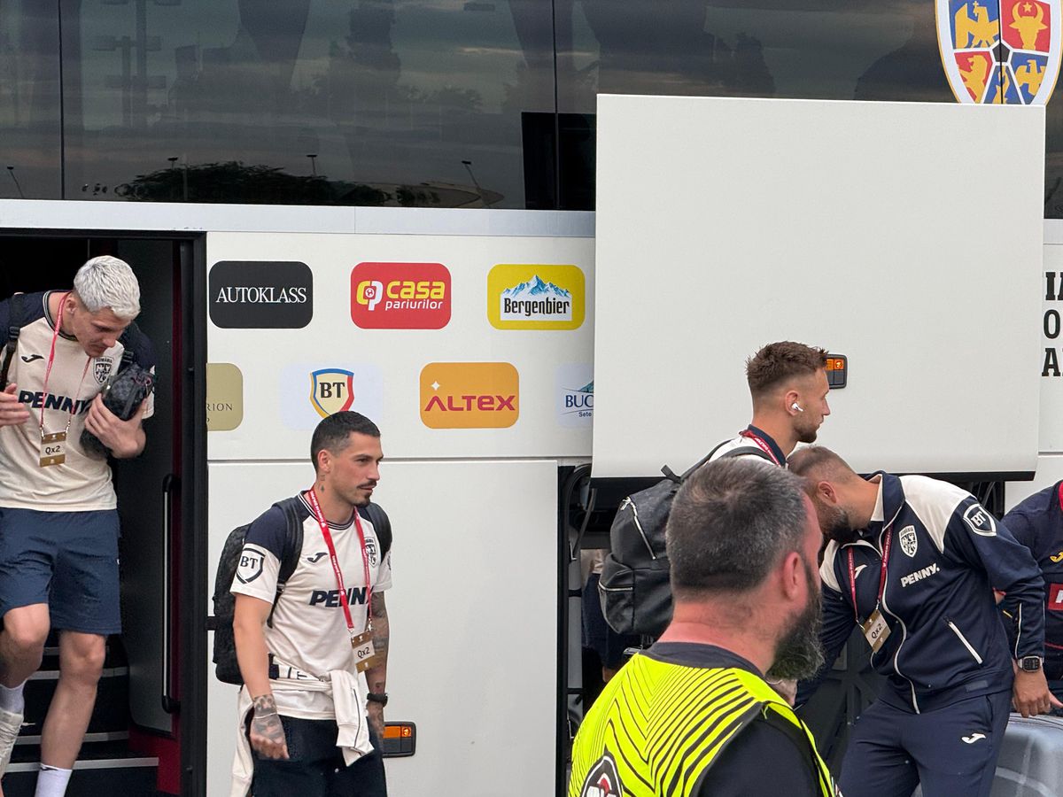 Autocarul României a ajuns la Arenă, înainte de meciul cu Cipru