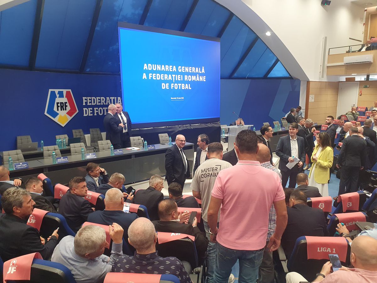 Scandal la Adunarea Generală a FRF între Răzvan Burleanu și Adrian Mititelu » Spiritele s-au încins în sală: „Bă nebunule, ne faci sclavi pe toți?”