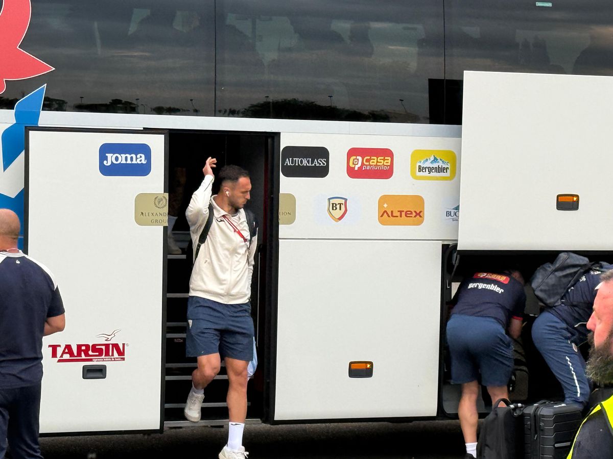 Autocarul României a ajuns la Arenă, înainte de meciul cu Cipru