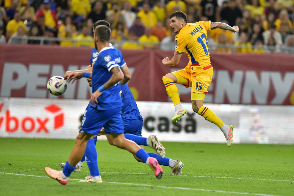 L-a comparat cu Iniesta, după prima repriză din România - Cipru: „Entuziasmant!”