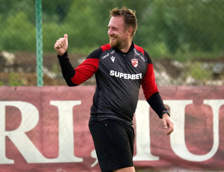 3 oameni noi în staff-ul lui Dinamo » Preparator fizic din Spania + Înlocuitorul lui Caparco a lucrat la Rapid și CFR Cluj!
