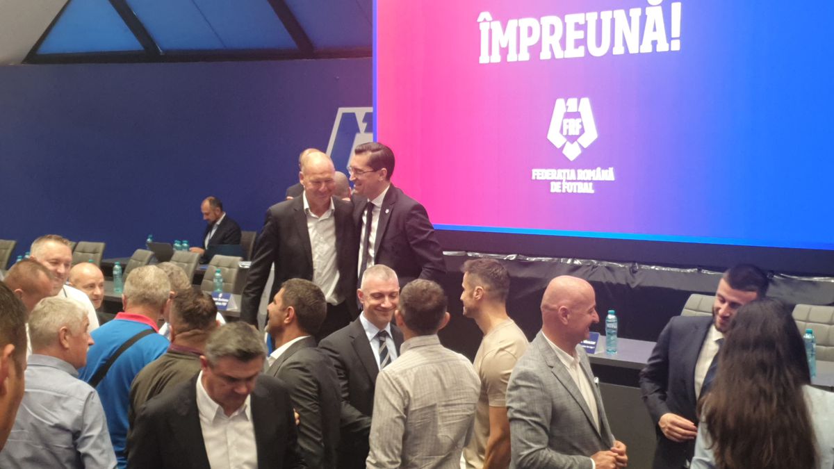 Adrian Mititelu, reacție virulentă după ultimul conflict cu Răzvan Burleanu: „Sunt niște profitori! Așteaptă să mănânce o sarma și să bea un suc”